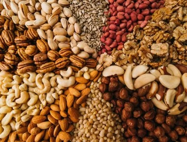 Ποιος ξηρός καρπός διώχνει «άμεσα» τον πονοκέφαλο καλύτερα και από την ασπιρίνη;